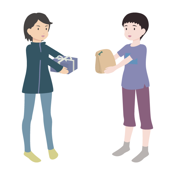 プレゼント交換をする少年