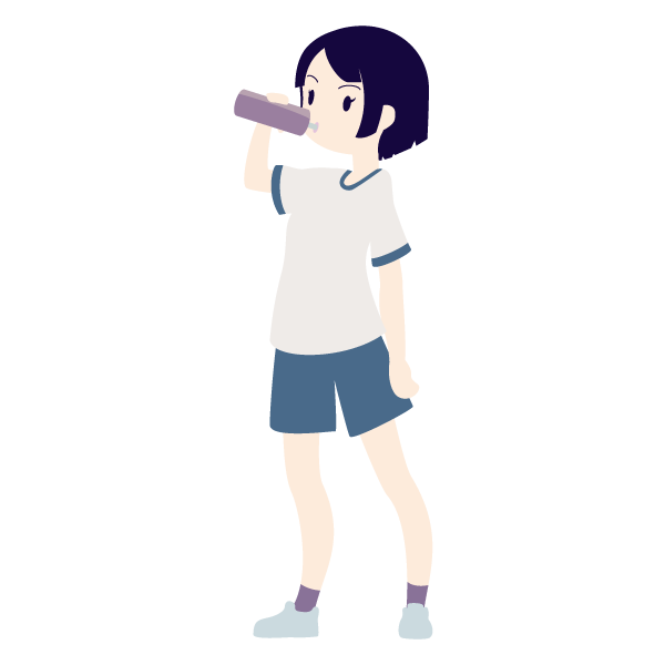 水分補給する少女