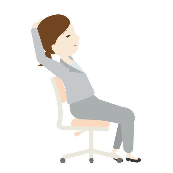 椅子に座り伸びをする女性会社員