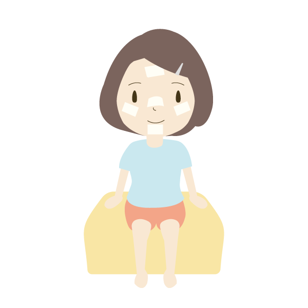 コットンパックをする女性